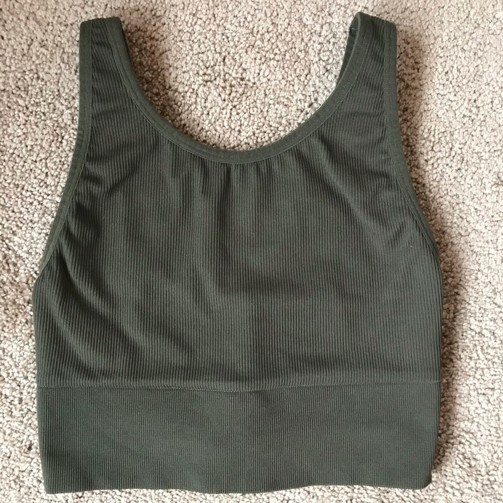 Victoria’s Secret - Victoria Sport Crop Top